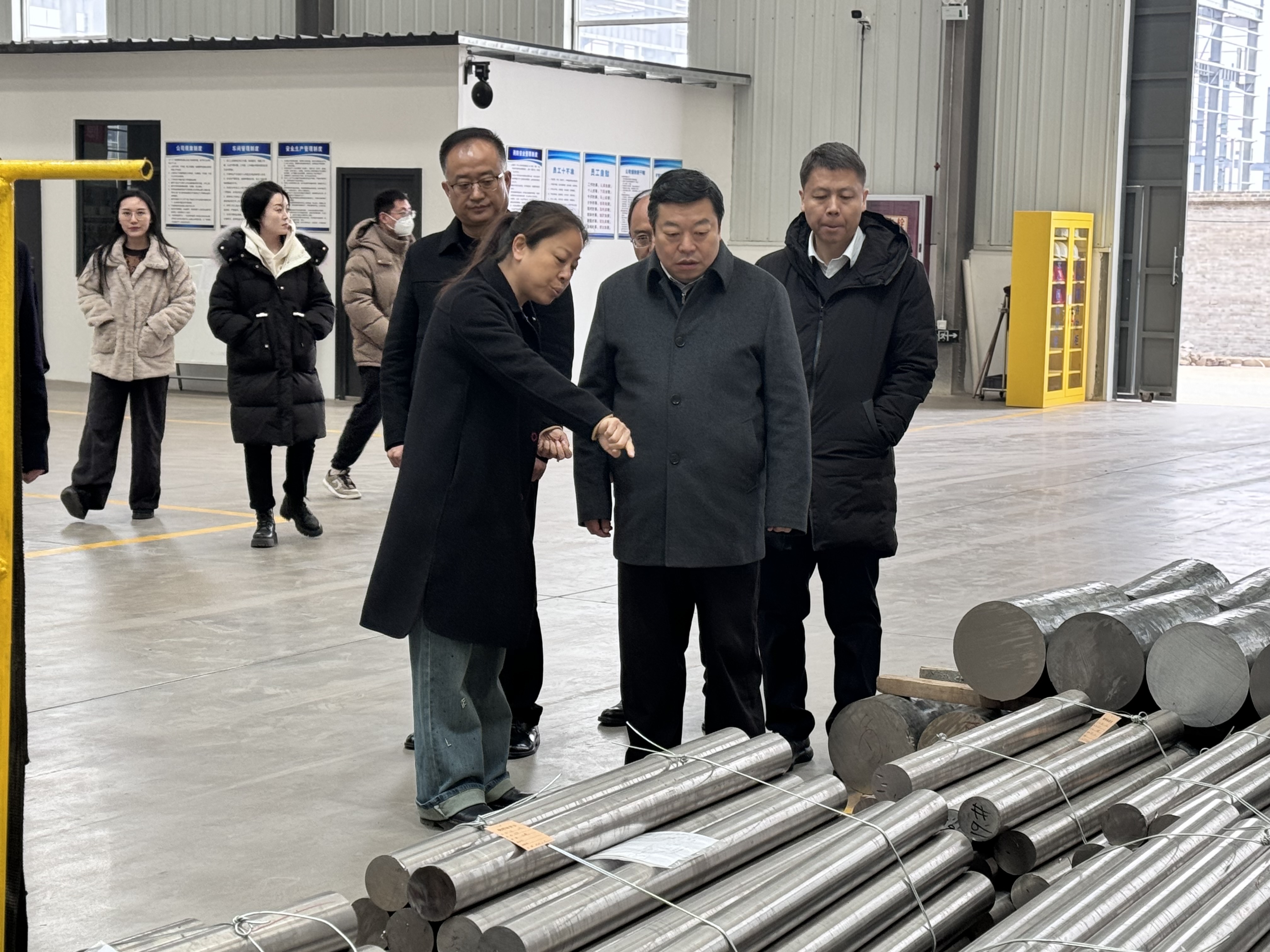 刘其智在蟠龙高新区调研特色产业发展工作