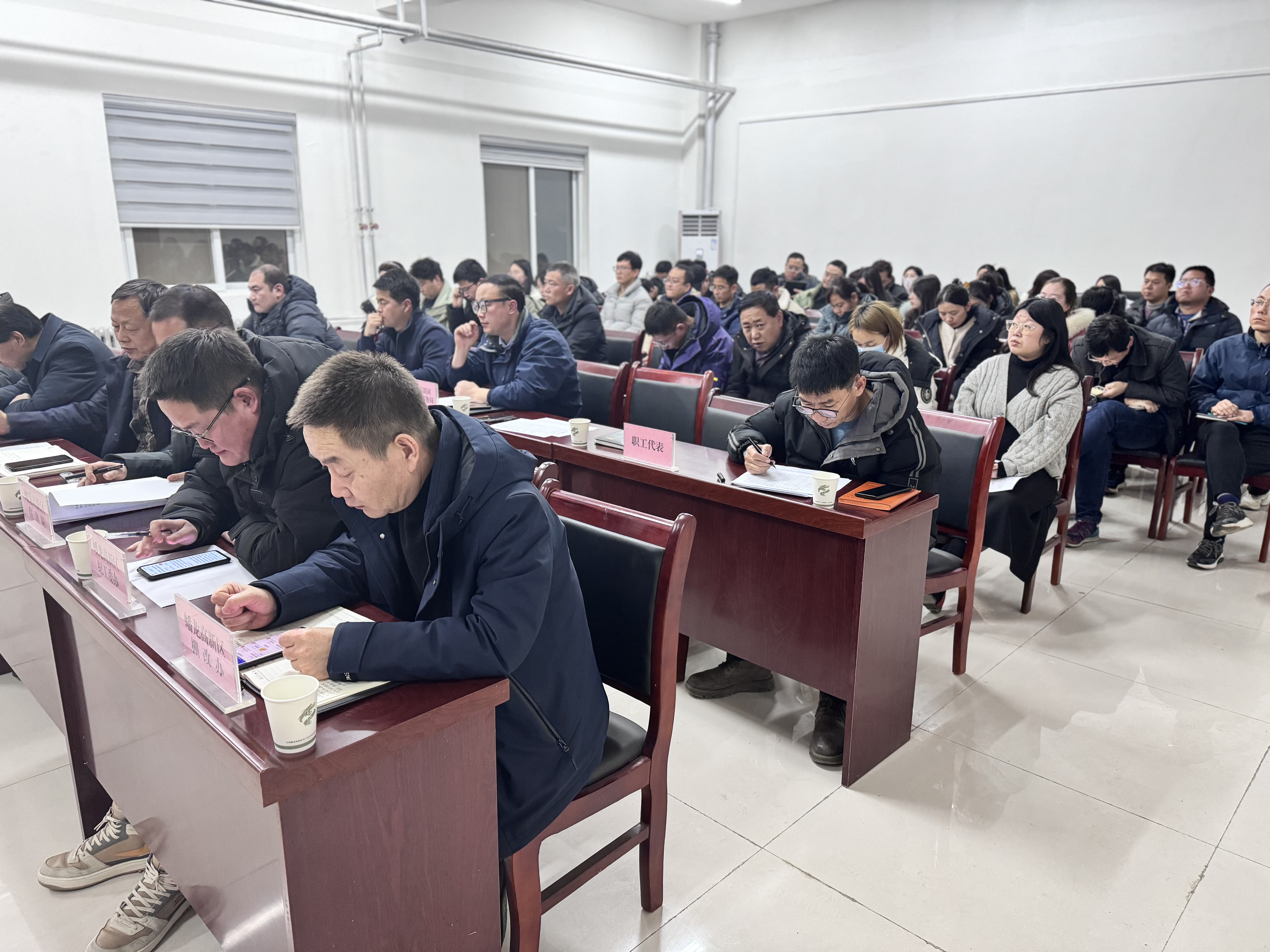 千帆竞发向“新”行——党建打头阵