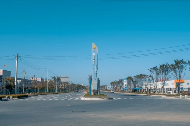 瞄准产业“风向标”打造新引擎