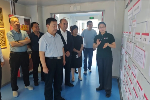 定西市政协在蟠龙高新区考察杂八得日产30万套擀面皮生产线项目