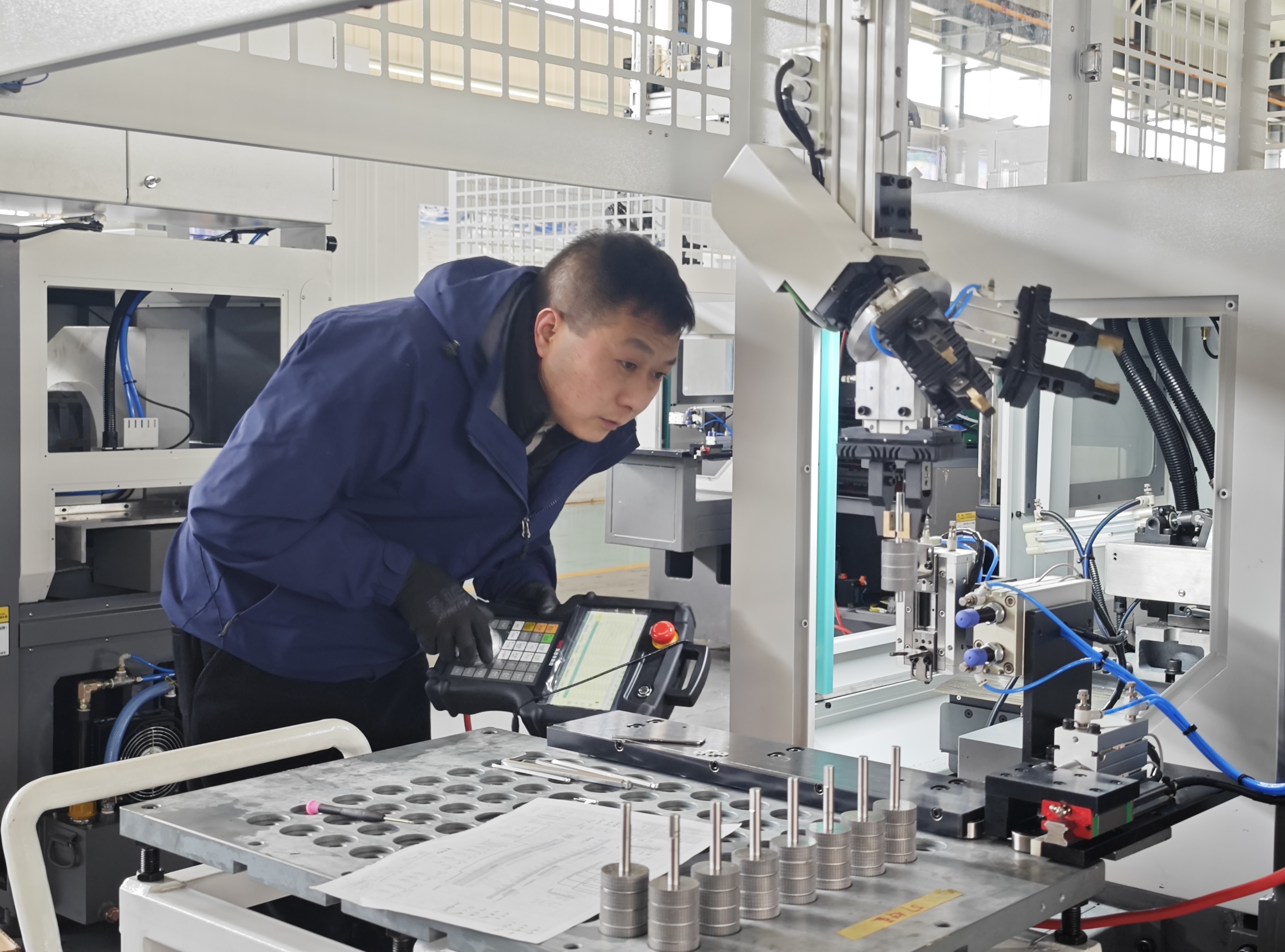 陕西锐铂思智能装备有限公司：为企业量身定制智能工厂