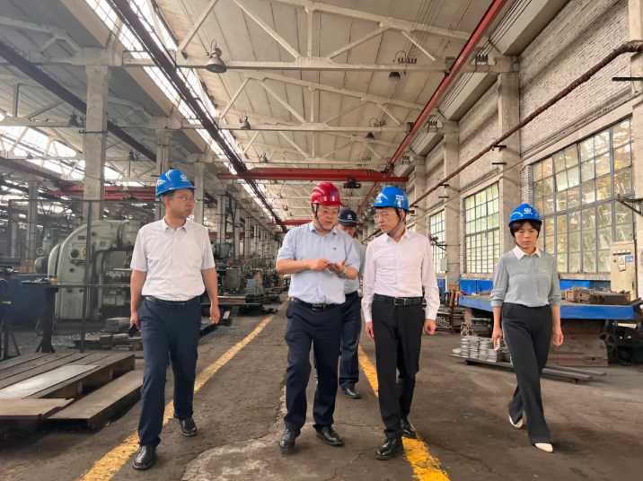 王宏强调研稳增长和工业企业生产经营情况