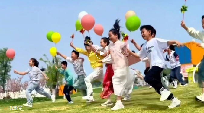 世界读书日，以书为伴，阅见蟠龙、童年与山野