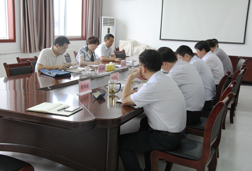 市政府研究室赴蟠龙新区——问诊把脉解难题