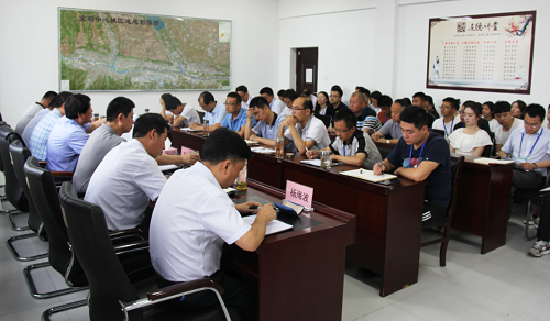 正本清源 以案促改——蟠龙新区开展全体干部职工警示教育大会